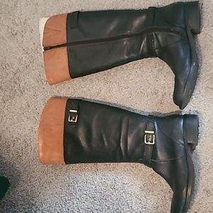 Gianni Bini leather boots